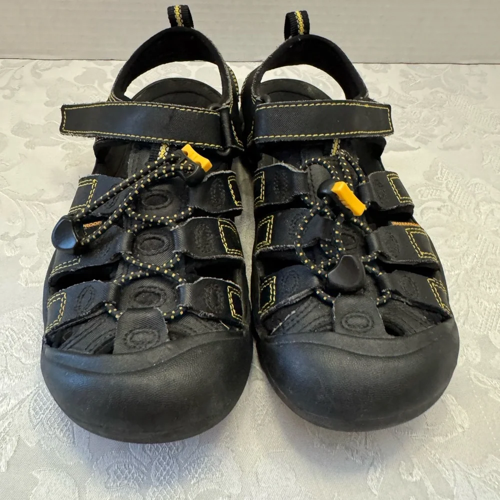 Keen Newport H2 Kids Size 3‎ Black Yellow Waterproof Sandal Hiking Shoe